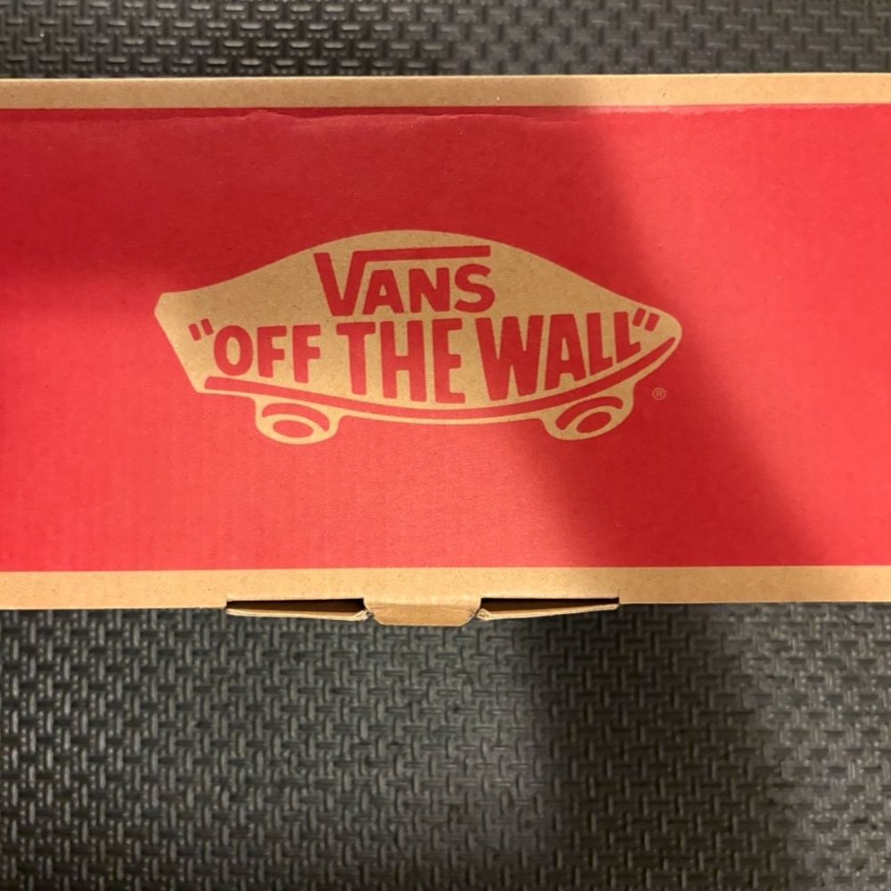 BNIB Vans Old Skool Gum Bumper